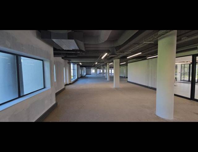 BUSINESS PROPERTY TO RENT IN VORNA VALLEY